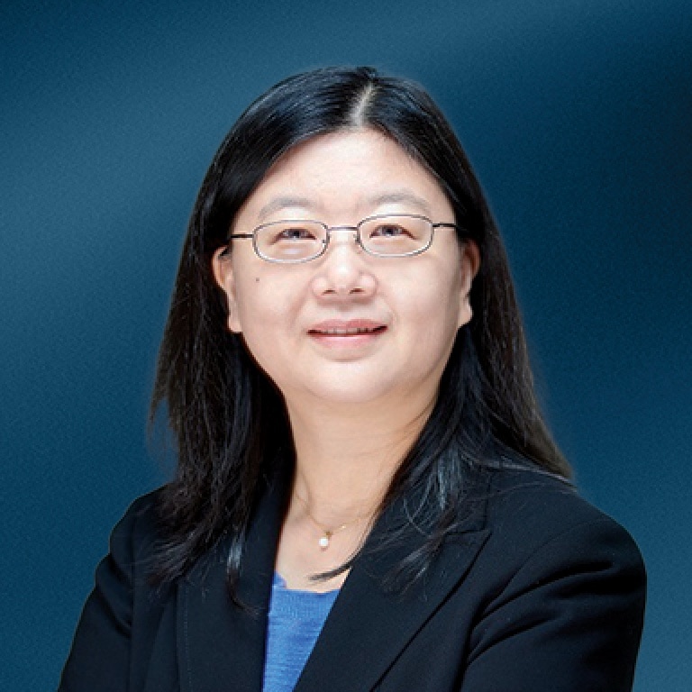 headshot jan chen