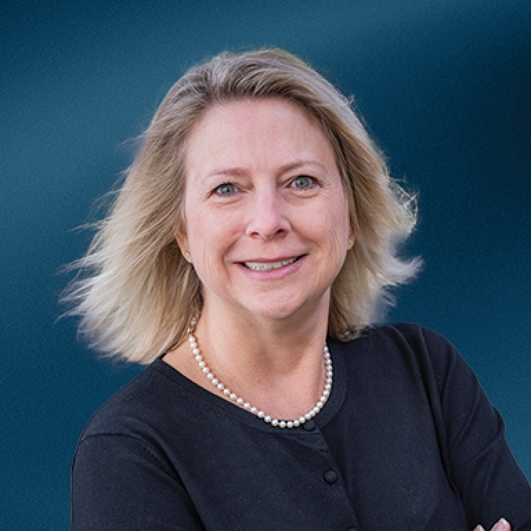 headshot jenny wamsley