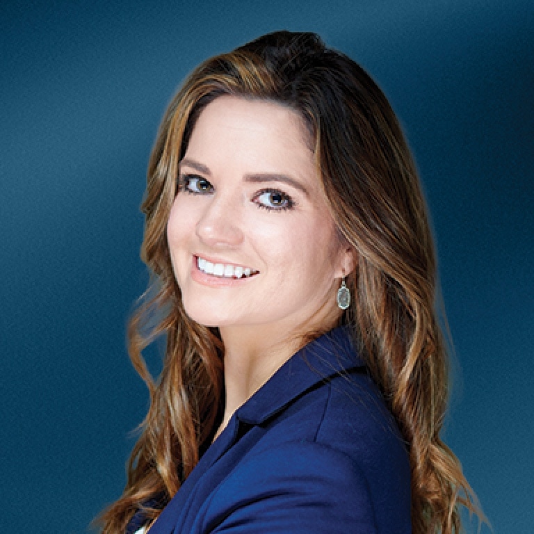 headshot megan stogbuchner