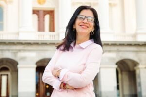 woman wonders how to achieve better outcomes for Maryland business